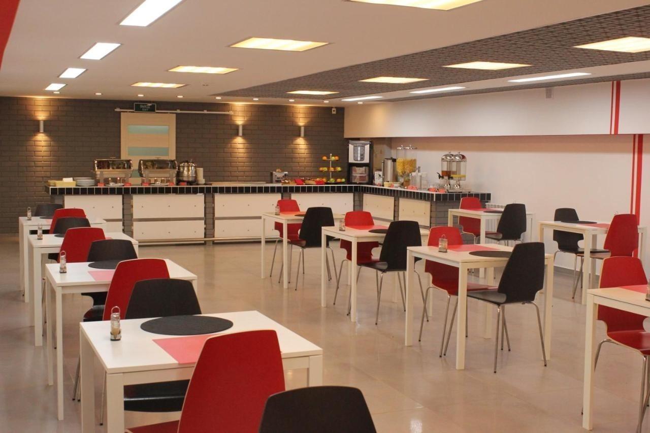 Chisto Hotel Gomel Luaran gambar