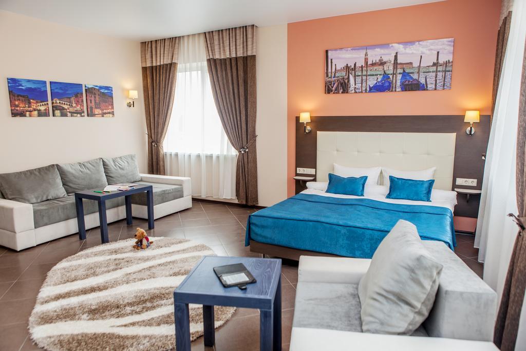 Chisto Hotel Gomel Bilik gambar